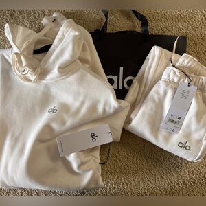 Alo Accolade Hoodie and jogger. Sm/XXS NEW!!!